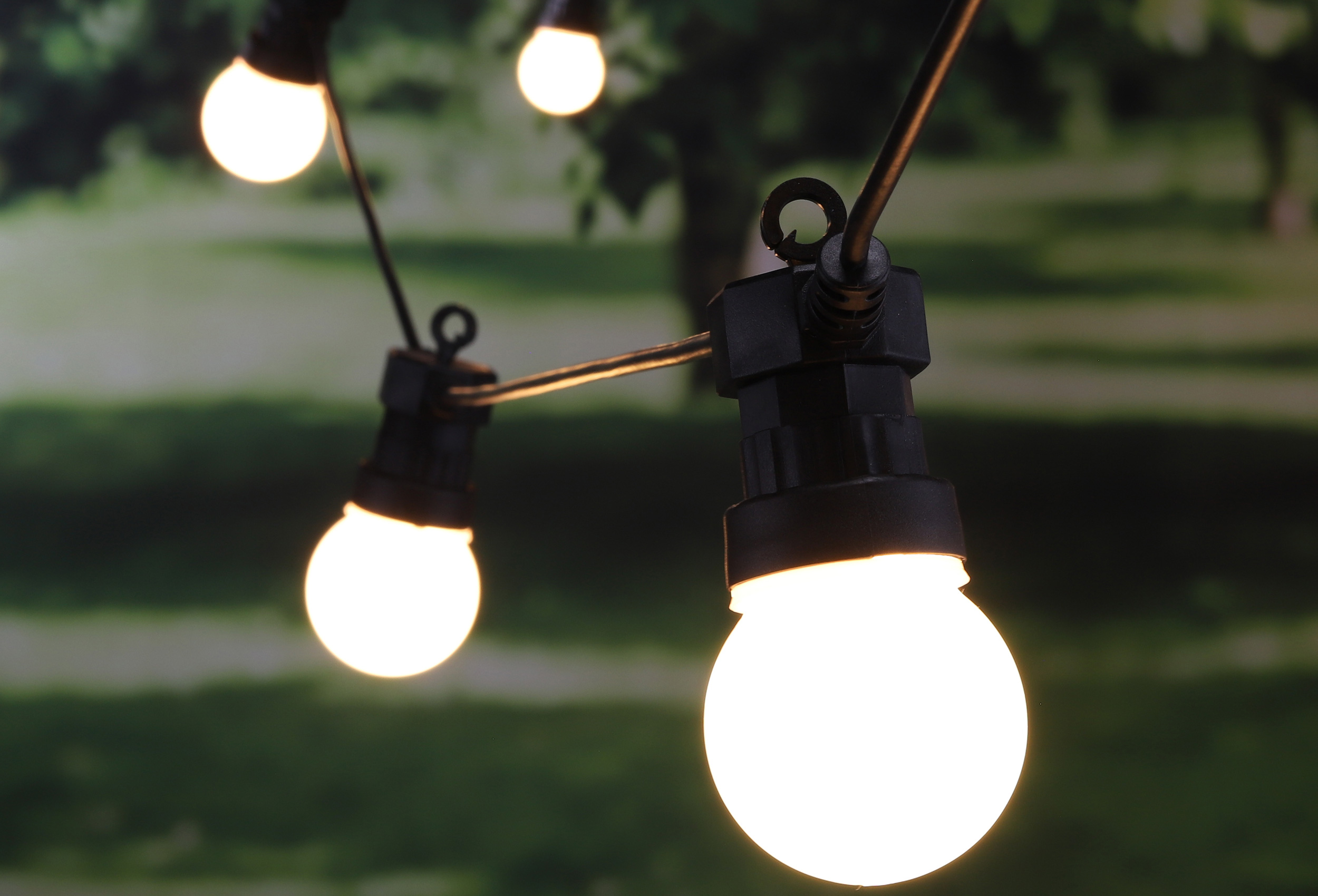LED Partylichterkette Lichterkette 20 Lampen für Innen & Außen NEU